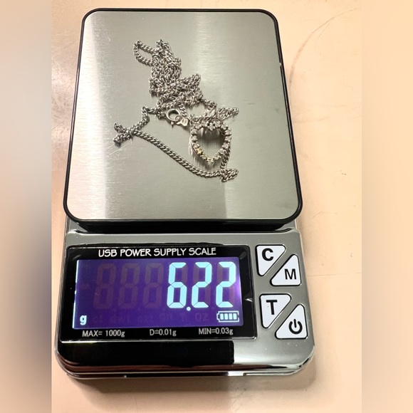 REEDS 14K White Gold Diamond Heart Pendant w/Necklace 18” In Original Box 6.22 g - Picture 5 of 10